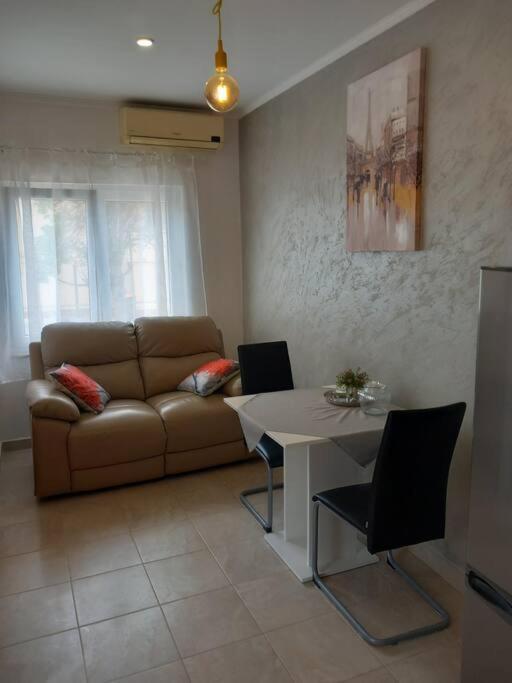 Apartmani Mira Zadar Bagian luar foto